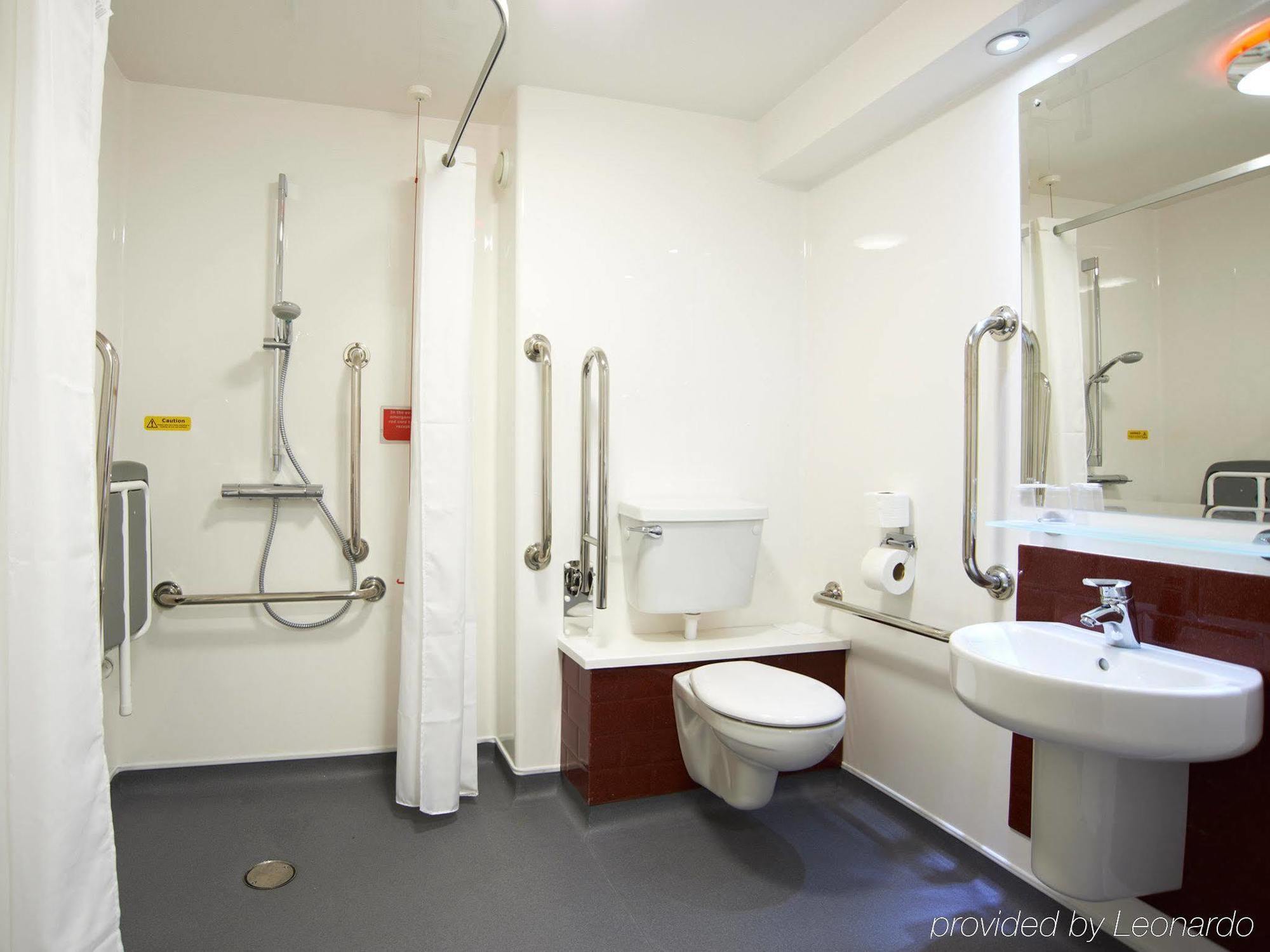 Travelodge Bethnal 2*